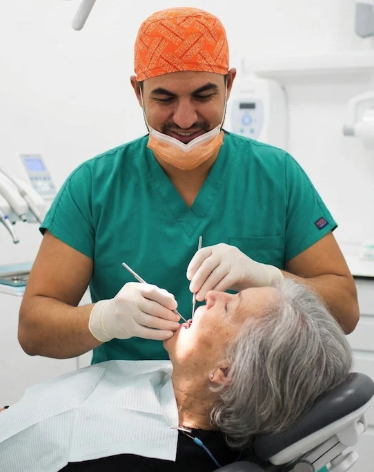 ataşehir All on 6 İmplant tedavisi hasta kontorlü dt. fikret genç